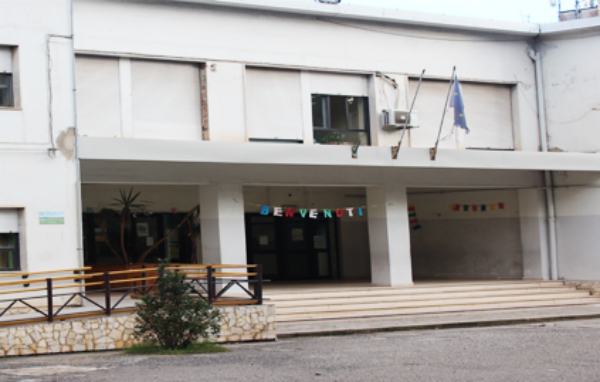 Sopralluogo della Commissione Lavori pubblici alla scuola di via Negroni, per verificarne la funzionalità 74 scuola pertini via negroni 1