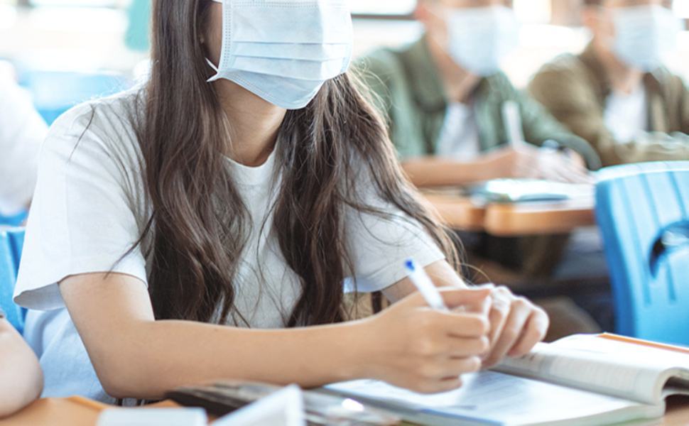 scuola studenti mascherina