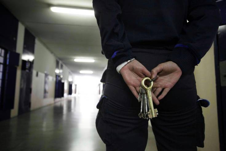 Carceri in provincia di Cosenza, carenza di personale aumenta i 'rischi' 53 secondino.rossano