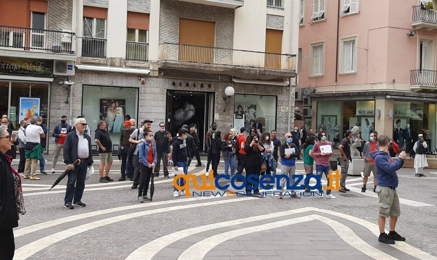 sit in george floyd cosenza