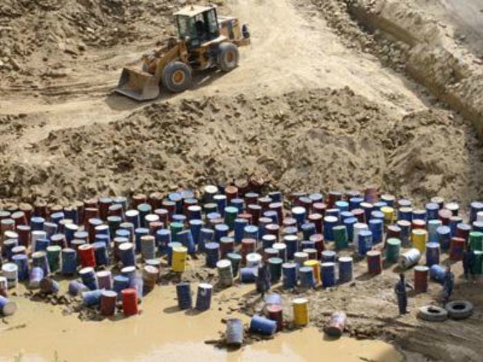 smaltimento rifiuti illegale