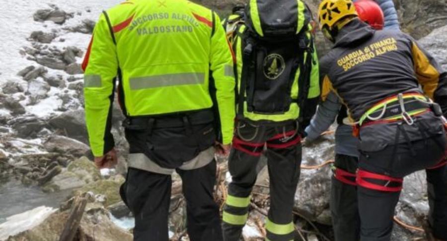 Operaio calabrese morto a Pré-Saint-Didier, s'indaga per omicidio colposo 51 soccorso alpino valdostano