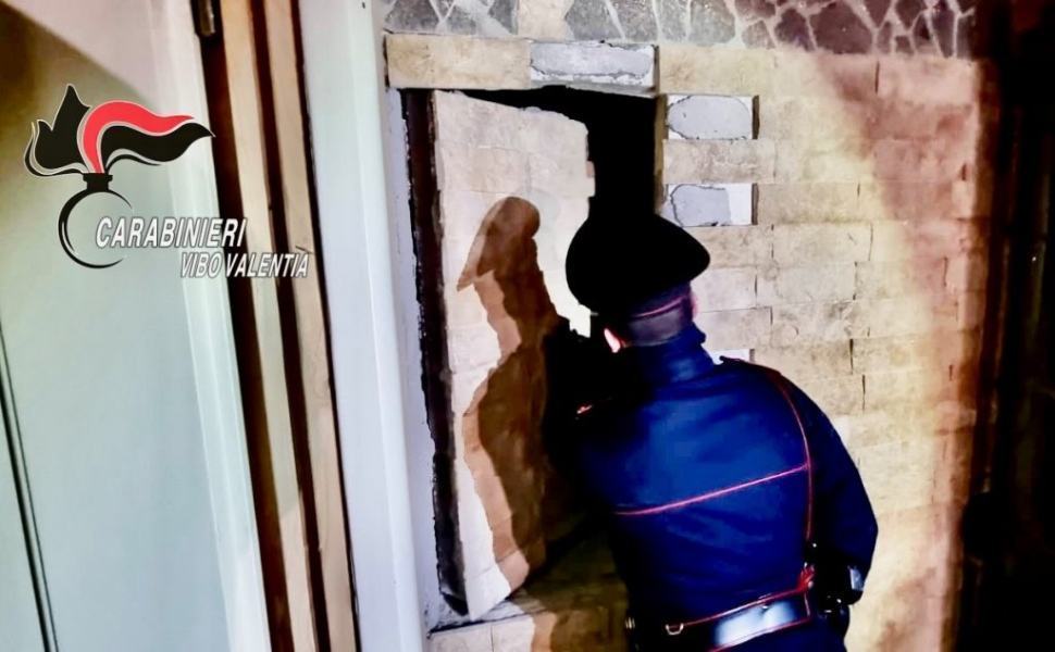 Agguato in pieno centro, fermato presunto autore 51 sparatoria ricadi bunker 1024x611 1