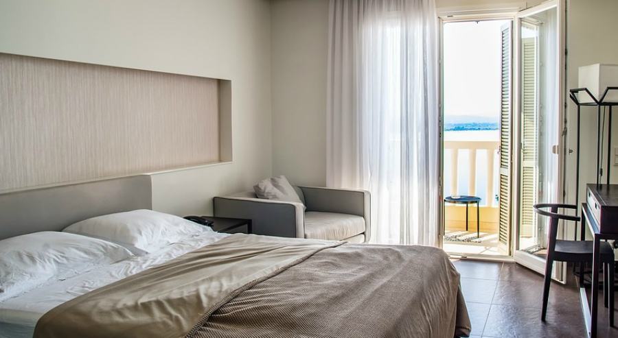 stanza hotel turismo