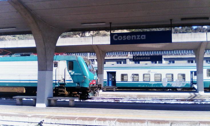 stazione cosenza treni vaglio lise 241
