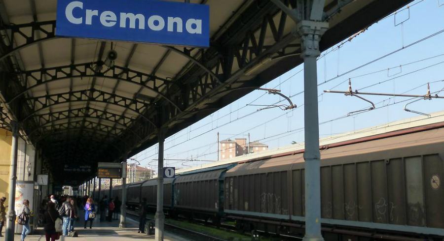 stazione dei treni cremona