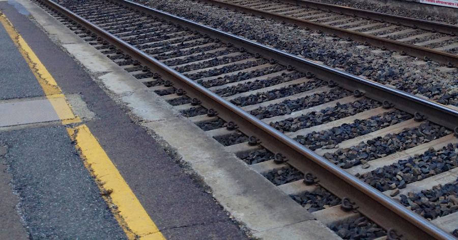 stazione treni binari