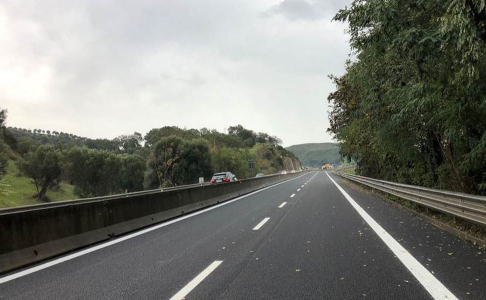 Strada 'Dei Due Mari', limitazioni al traffico per lavori di pavimentazione 51 strada dei due mari catanzaro 1