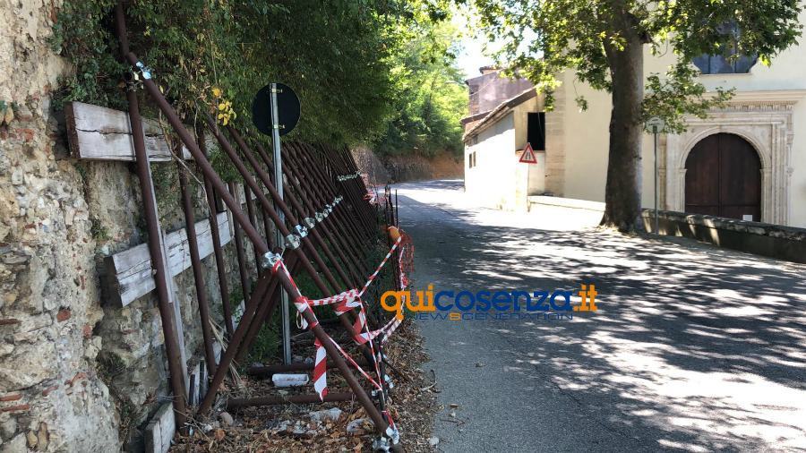 strada portapiana muro pericolante cosenza 01