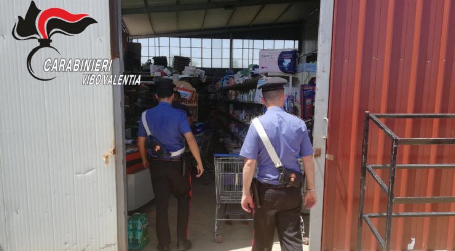 supermercato rombiolo abusivo