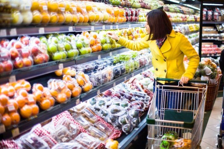 Cosenza, inizia oggi pomeriggio la distribuzione dei buoni spese alle famiglie in difficoltà economica 68 supermercato spesa 06photo fotolia 750