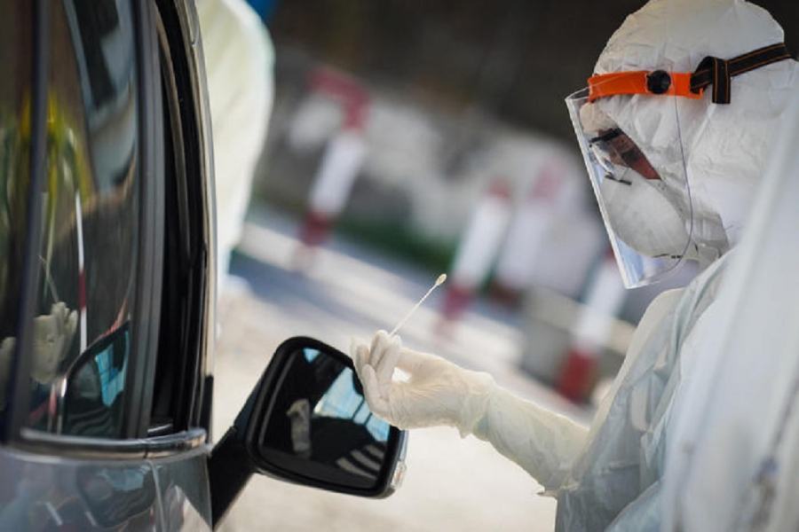 Castrovillari: tre alunni positivi al Covid, scuola chiusa 51 tamponi drive in 1