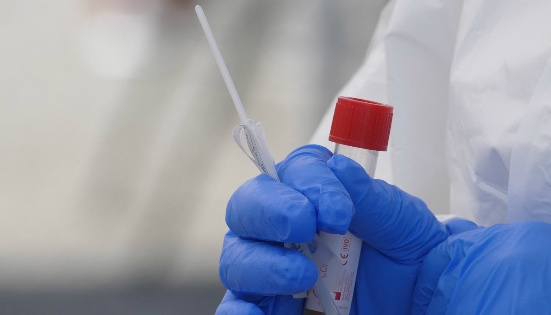 Rogliano, cittadino "debolmente positivo" al Covid. Familiari in quarantena obbligatoria 51 tamponi coronavirus 2