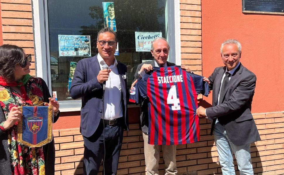 targa 25 aprile staccione