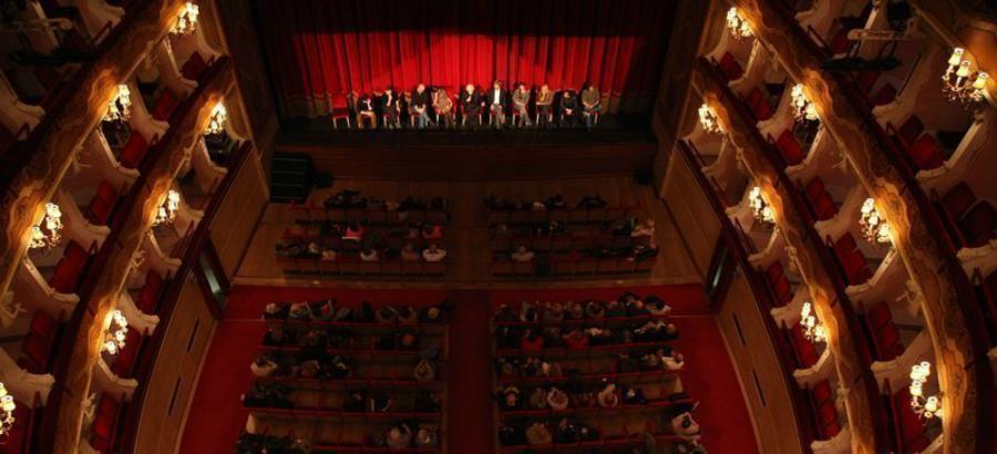 teatro 8