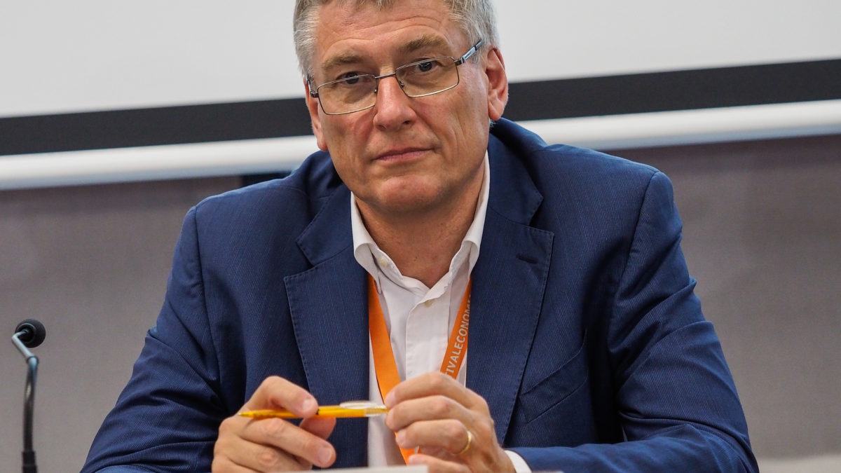 thoma shael 1200x675 2