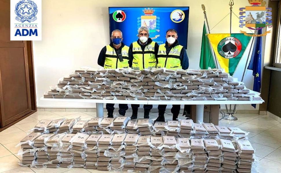 tonnellata cocaina porto gioia tauro