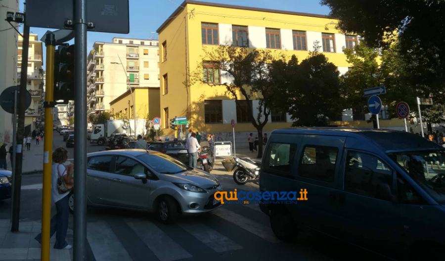 traffico via roma 03
