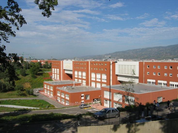 Unical, aumenta la II rata e inaccessibili graduatorie alle borse: "Unica soluzione abbandonare gli studi" 59 unical