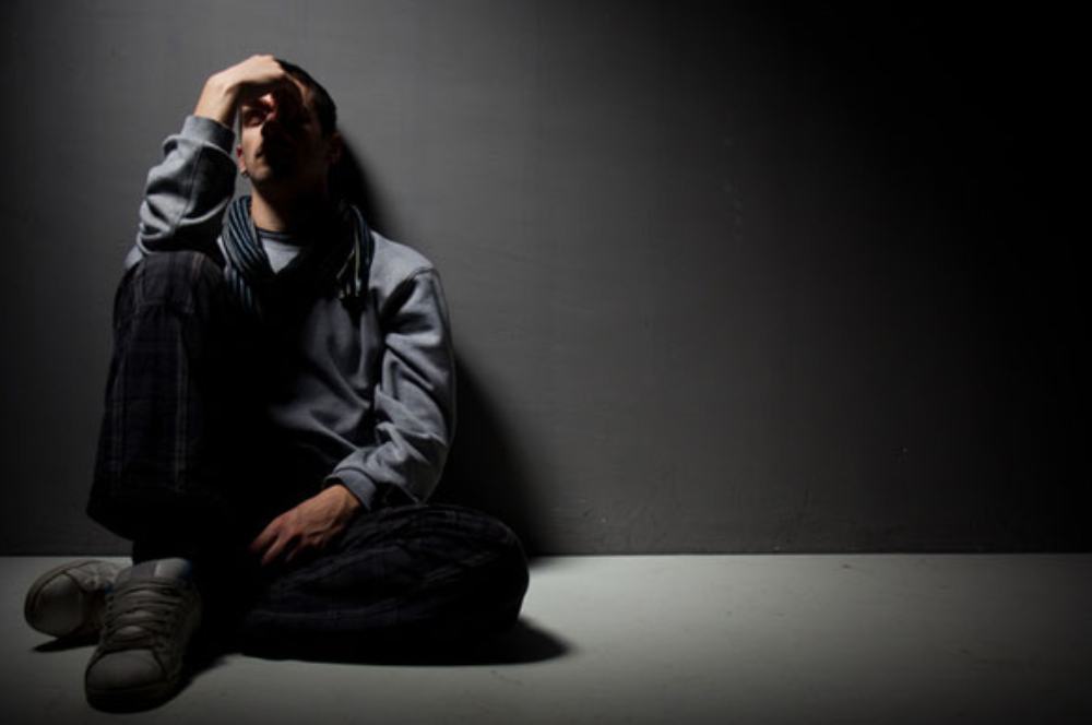 Cherry SAF contro la violenza "in genere", campagna sociale a tutela degli uomini 51 uomo disperato 1
