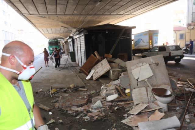 Demoliti i primi box su Via Padre Giglio, altri interventi nelle prossime settimane 194 via Padre Giglio 3