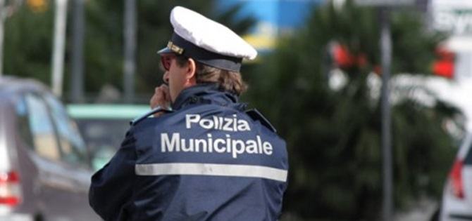 Otto vigili cosentini in soccorso ai terremotati 51 vigile urbano cosenza
