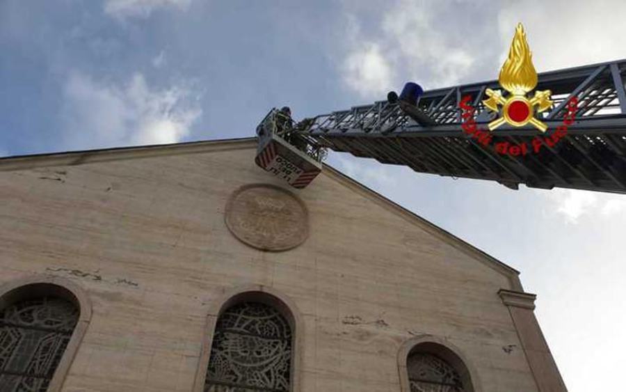 vigili del fuoco chiesa catanzaro 2