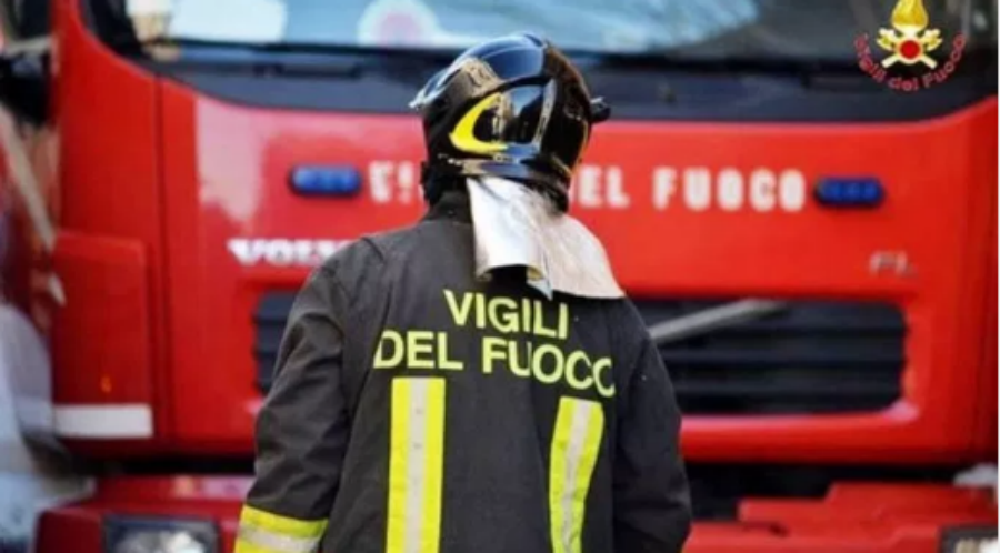 Coronavirus: "se ci ammaliamo noi è finita" la denuncia del sindacato Usb dei Vigili del fuoco 53 vigili fuoco 1 7