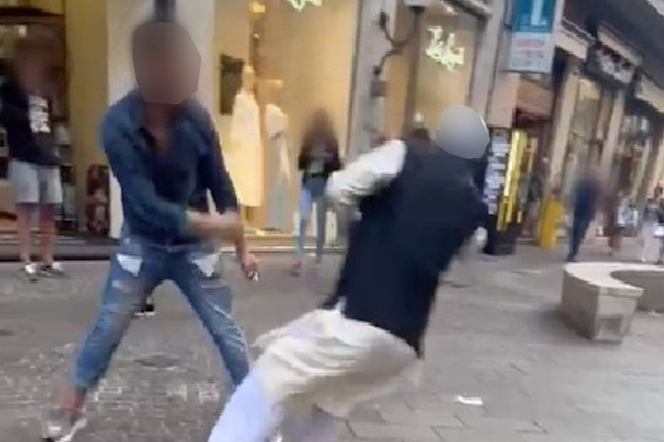 violenza corso mazzini 2