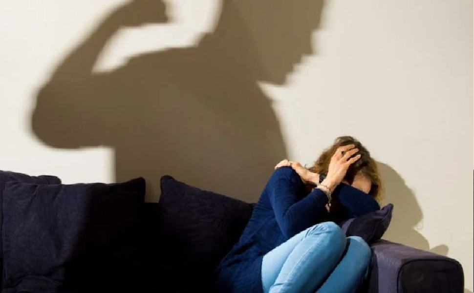 Aggredisce la compagna: intervengono i carabinieri e arrestano un 30enne 51 violenza donne 1 8