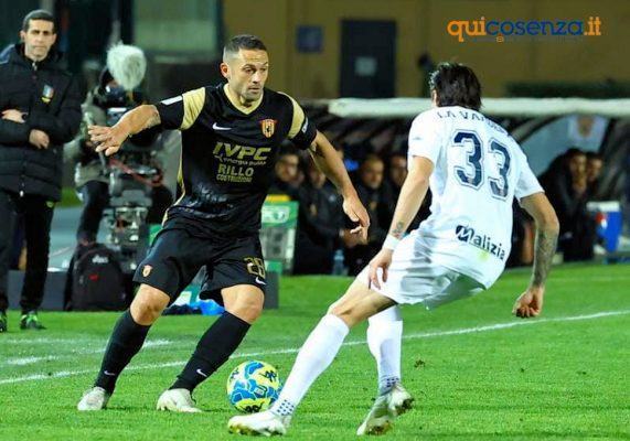 Vaisanen al 90' salva il Cosenza. Pari col Benevento nel silenzio del Marulla 59 Cosenza Benevento9