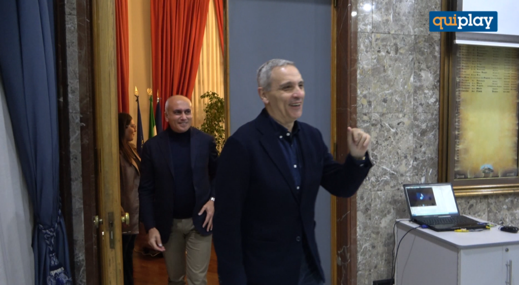 MAURIZIO DE GIOVANNI A COSENZA