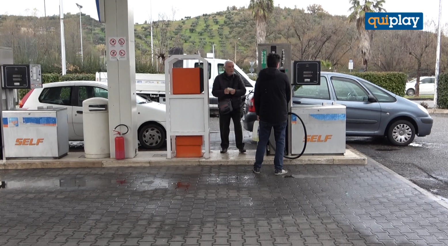 benzina foto