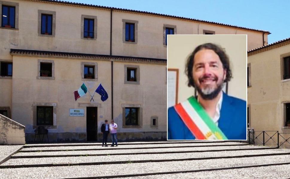 comune paola sindaco politano