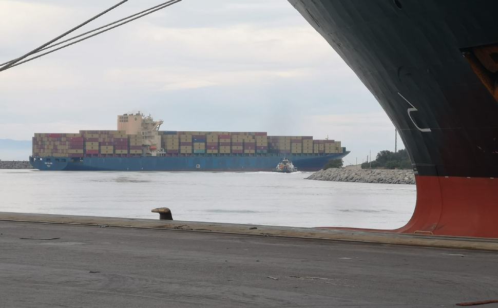 nave incagliata porto gioia tauro