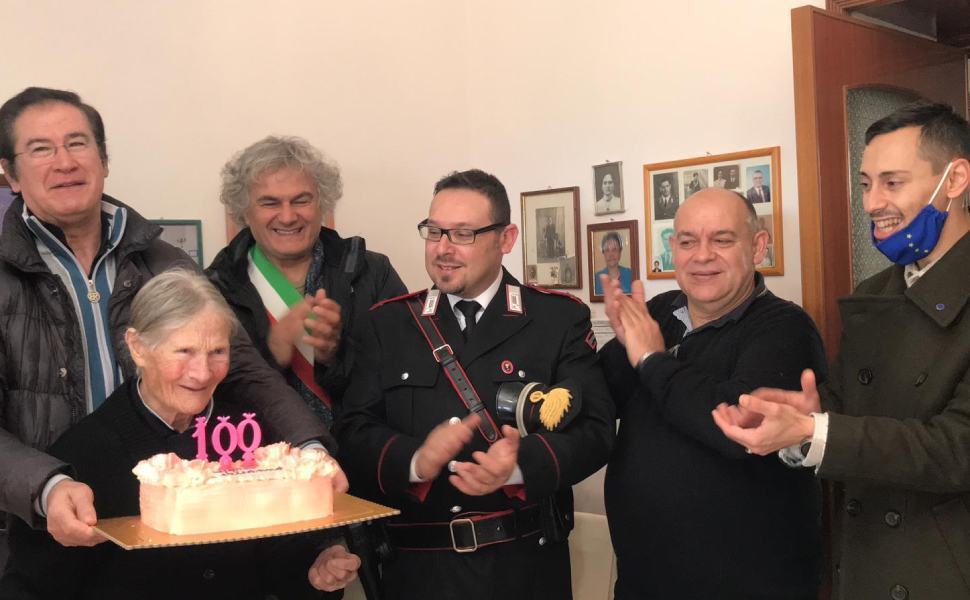 nonna antonietta bennardis calopezzati 100 anni 02