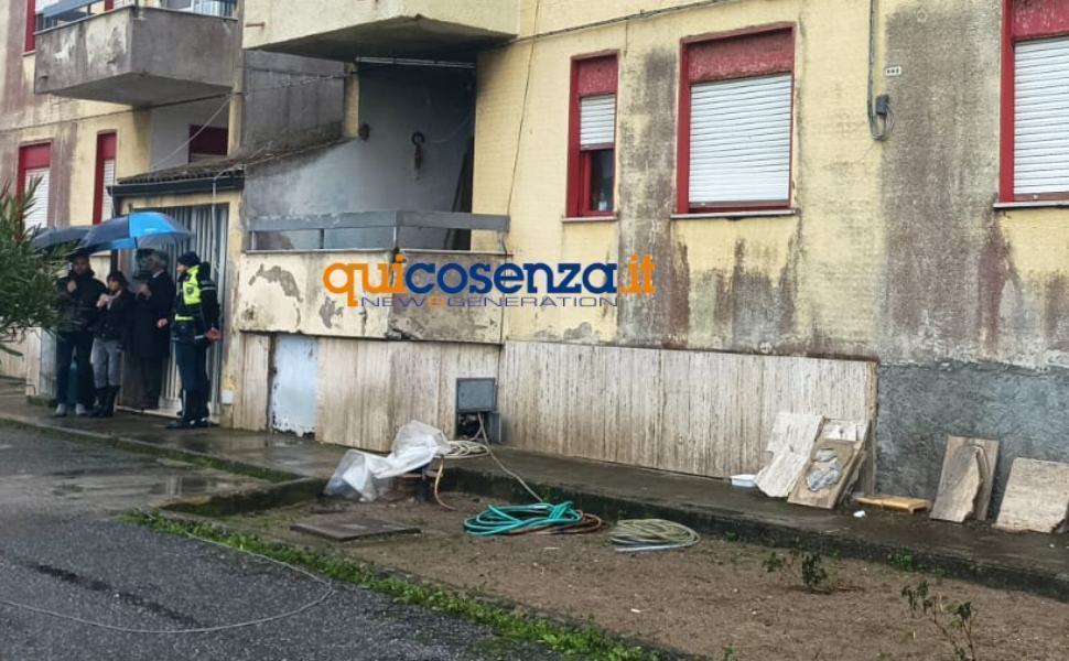 L'orrore a San Ferdinando, vittima disperata 'era arrivata ad augurare per se stessa la morte' 52 san ferdinando arrestata famiglia maltrattamenti 03