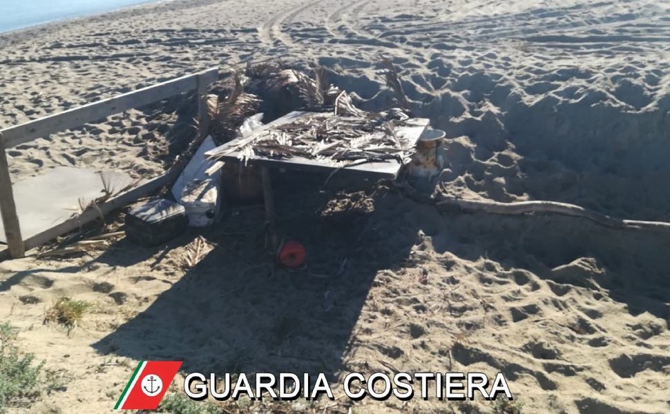 trincee caccia guardia costiera corigliano