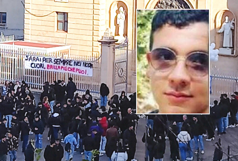 Acri piange e ricorda Angelo: una messa nella Basilica di Sant’Angelo, domani i funerali 51 Angelo viteritti Acri
