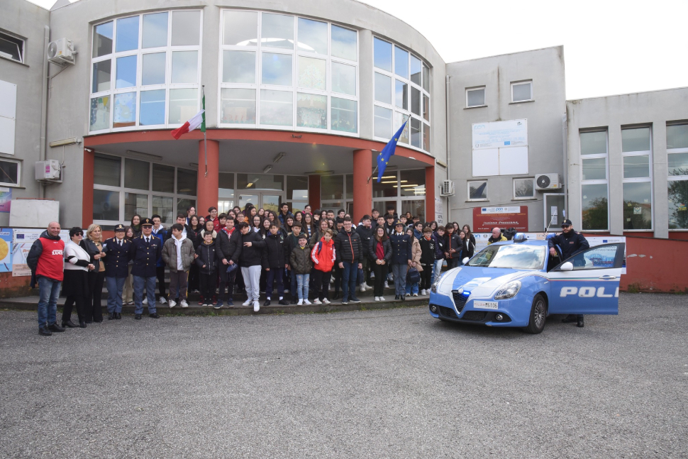 Polizia scuola