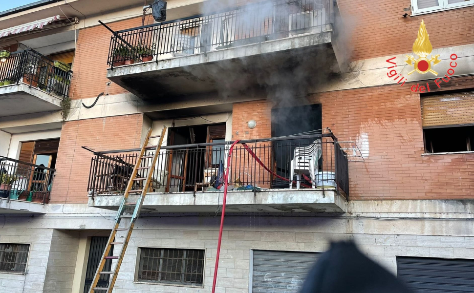 Mendicino fiamme