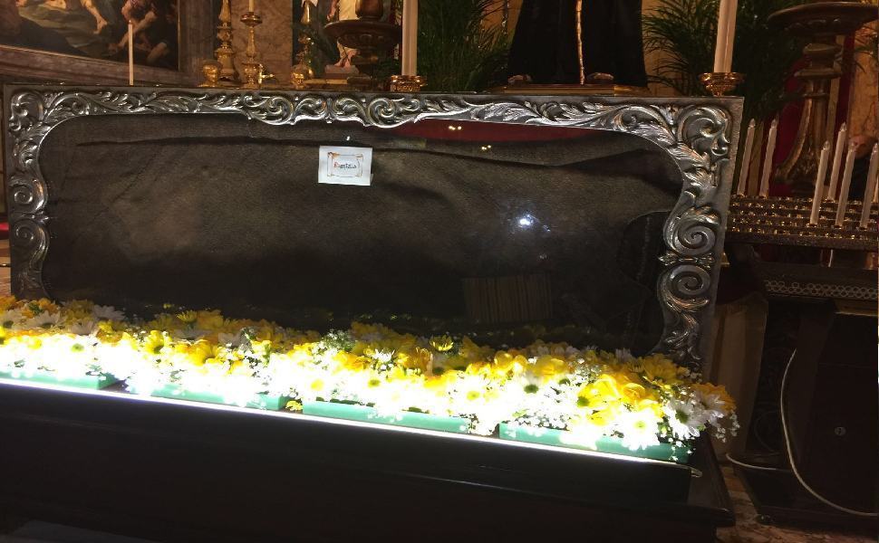 Attesa per l'arrivo del sacro mantello di San Francesco di Paola a Castrolibero e Cosenza 51 mantello san francesco di paola