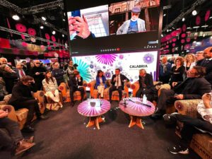 Occhiuto alla Bit di Milano: «Stiamo lavorando per rendere la nostra Calabria una meta di serie A» 55 occhiuto unol