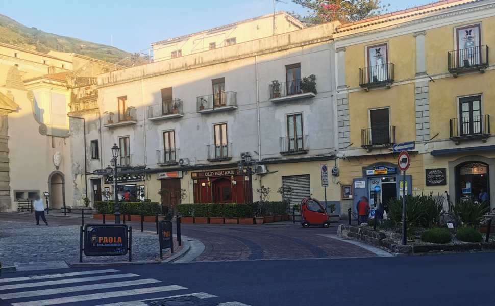 piazza IV novembre Paola cs