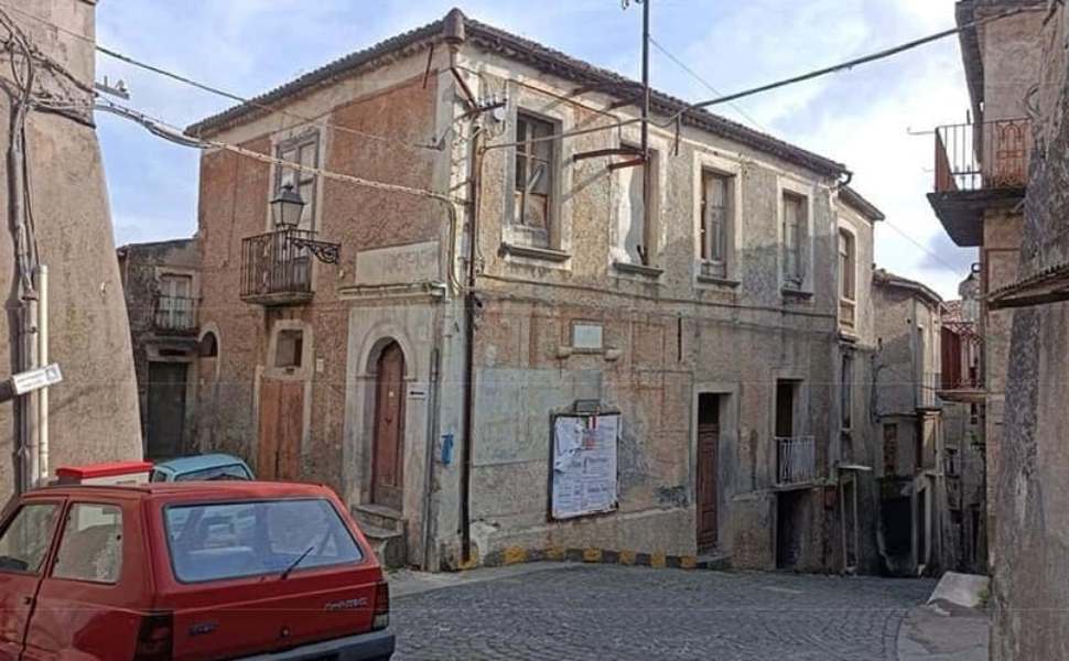 saracena fabbricato ex municipio