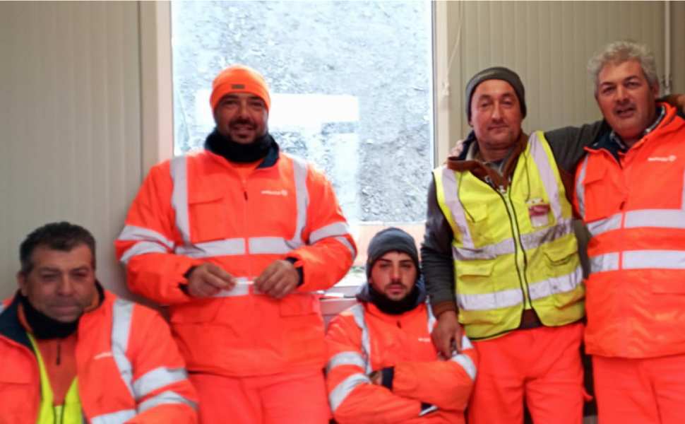 sciopero operai dopo la morte cuce terzo megalotto 106 02