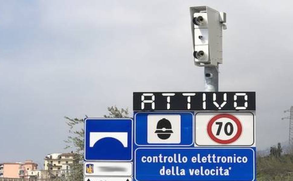 Statale 18, scatta il controllo della velocità: dal 20 agosto attivi i tutor a Paola 53 tutor velocita
