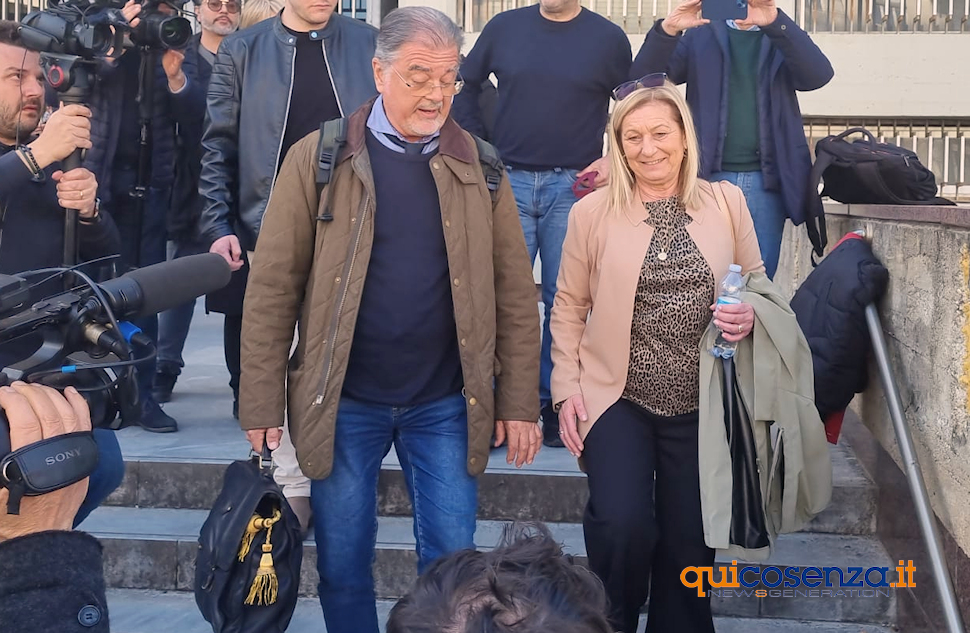 Donata Bergamini: «Denis amava il calcio, Cosenza e la sua gente. Un ergastolo lungo 34 anni» 51 Donata Bergamini udienza tribunale Cosenza 02