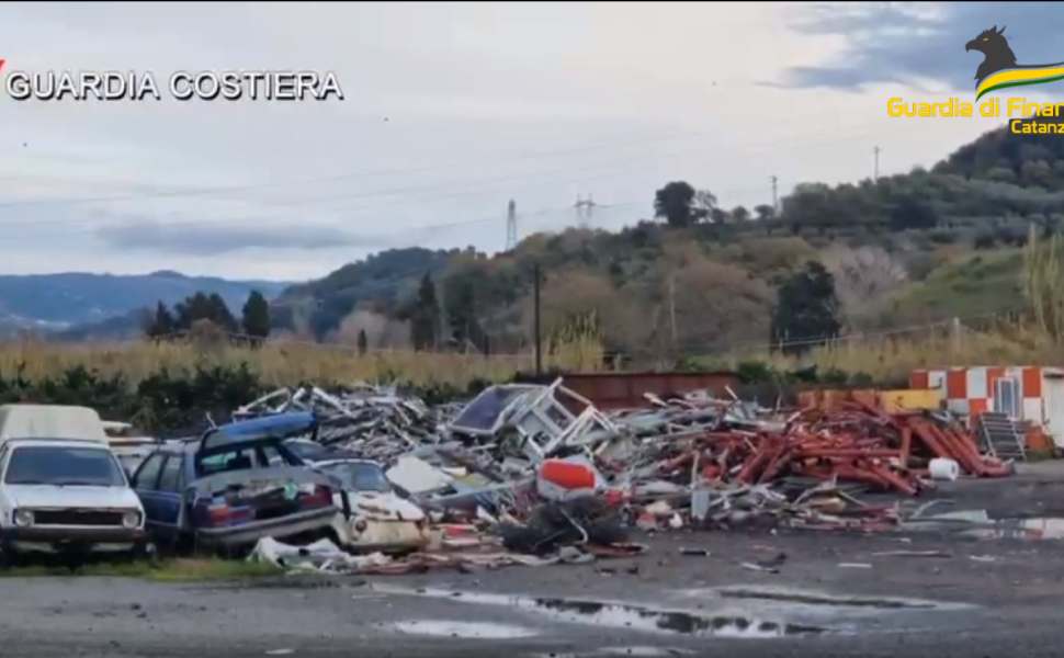 FINANZA demetra guardia costiera