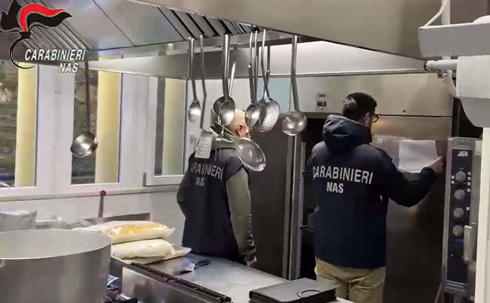 Mense scolastiche NAS carabinieri